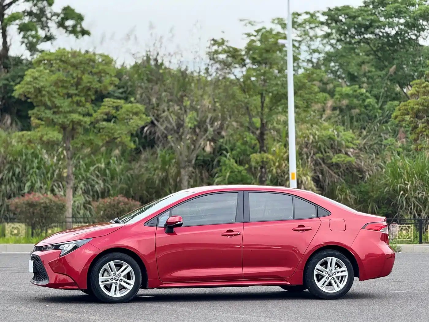 Toyota Levin 2021 TNGA 1.5L CVT Leading Edition фото 16