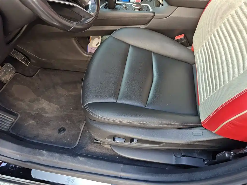 Cadillac XT6 2020 28T 7-Seater Trend Edition фото 8