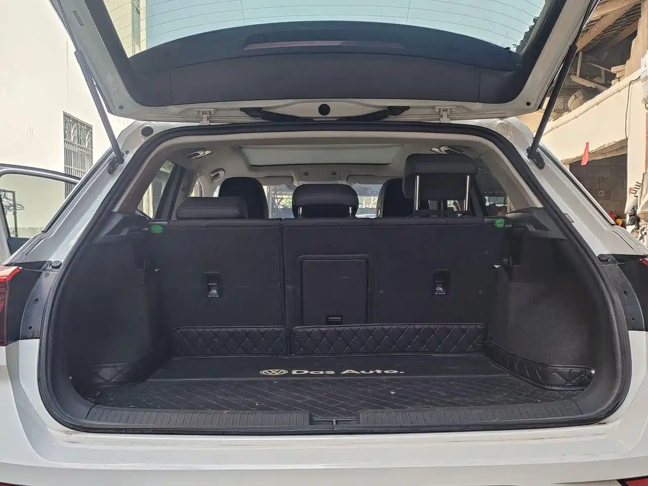 Фото 18 - Volkswagen T-ROC