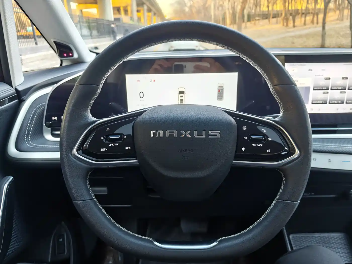 SAIC Maxus Maxus G90 2024 2.0T Interstellar 7-Seater фото 27