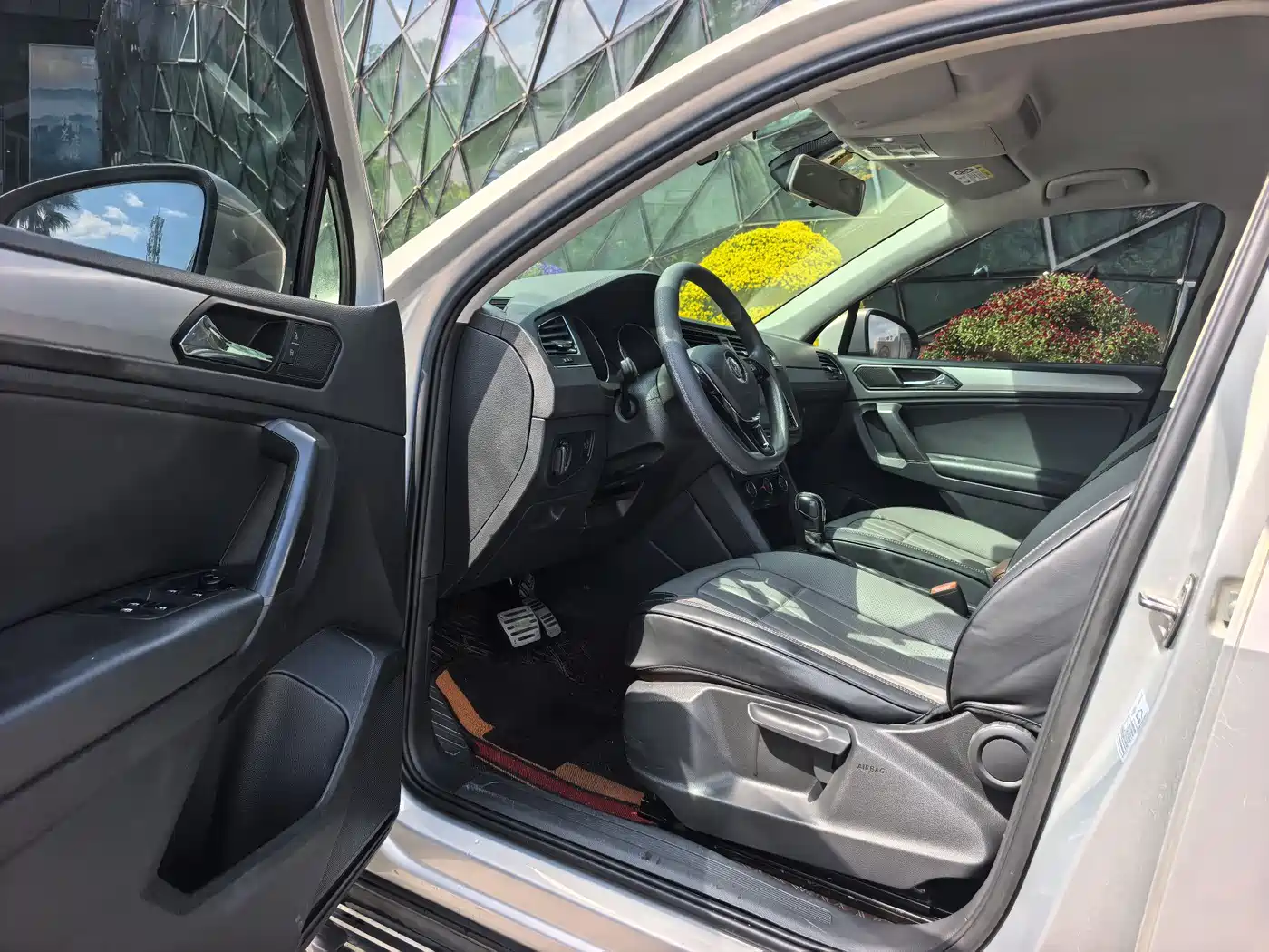Volkswagen Tiguan L 2019 330TSI Automatic 2WD Trend Edition China VI фото 8