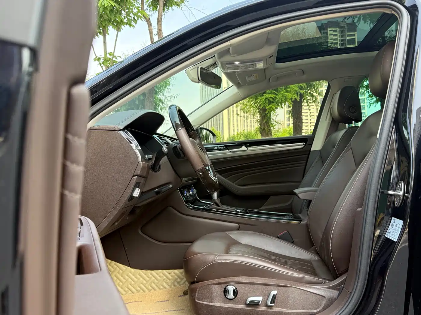 Volkswagen Phideon 2021 380TSI Luxury Edition фото 4