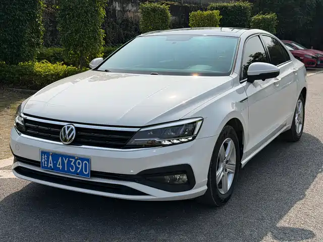  Volkswagen Lamando 2021 230TSI DSG Fashion Edition