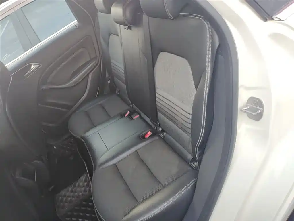 Mercedes-Benz B-Class 2015 B 200 Dynamic фото 17