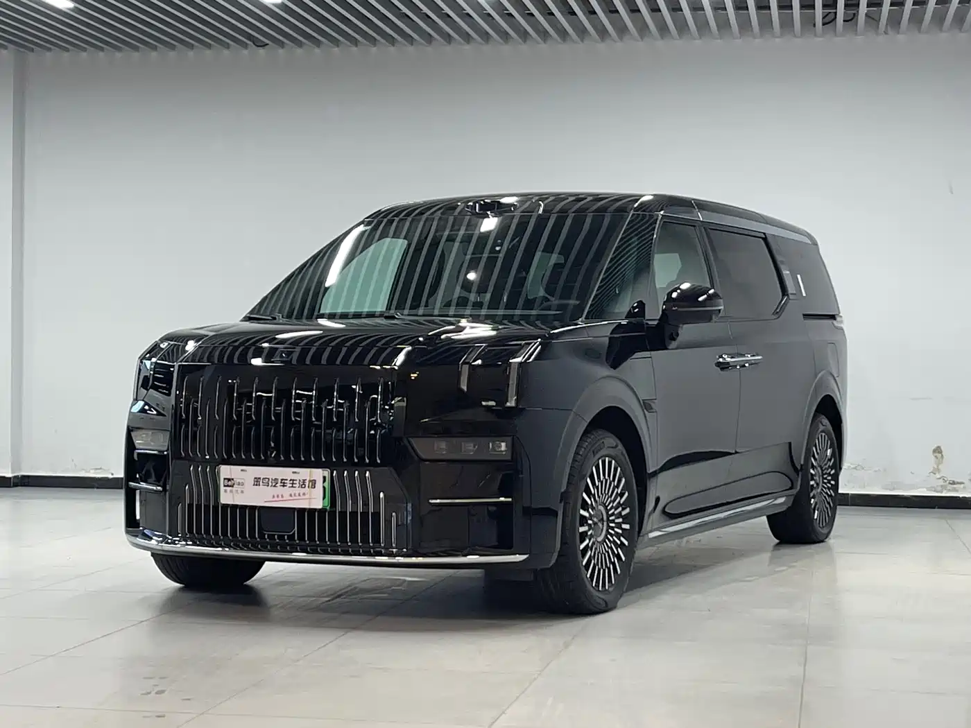 ZEEKR 009 2024 7-Seat Aisle AWD Version 108kWh