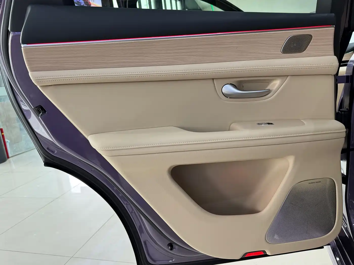 AITO Wenjie AITO M5 2025 Extended Range Ultra AWD фото 10