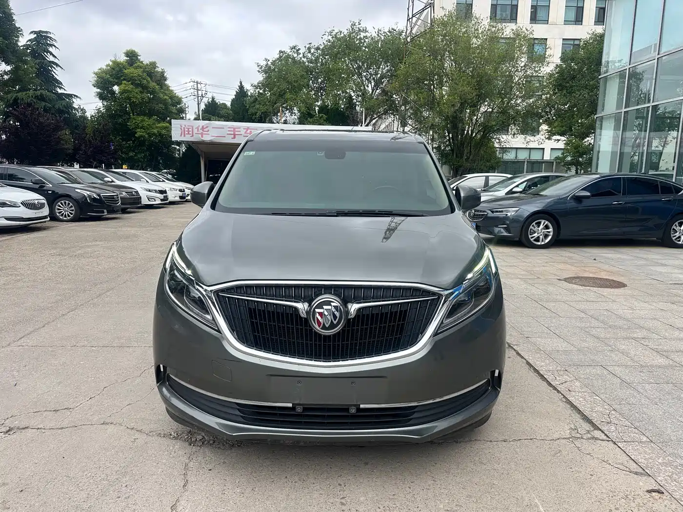 Buick GL8 2018 ES 28T Luxury Type China VI фото 2