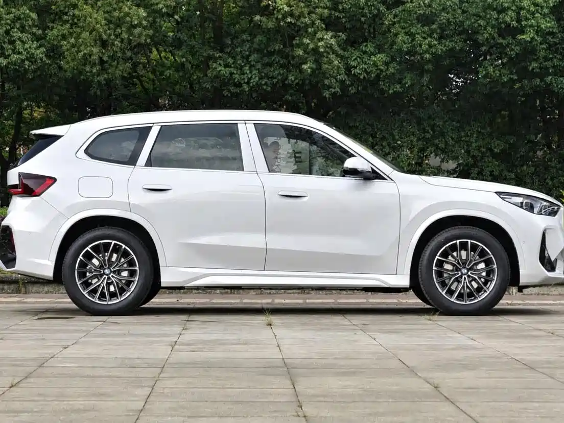 BMW iX1 2025 2025 eDrive25L M Sport Package