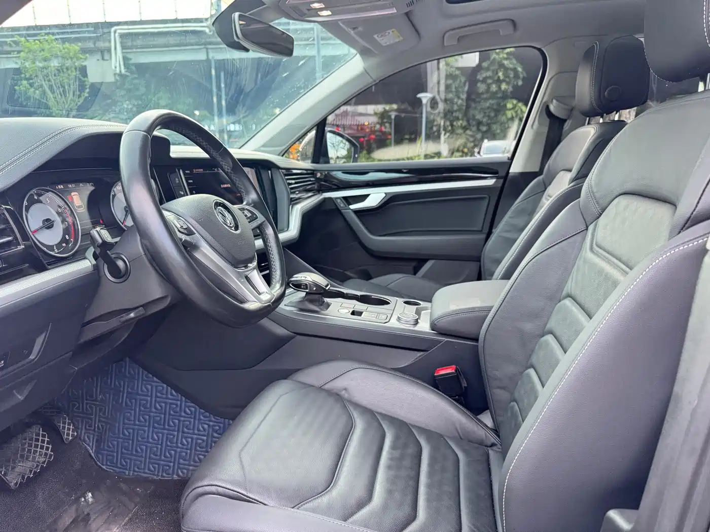 Volkswagen Touareg 2019 2.0TSI Pilot Edition China VI фото 10