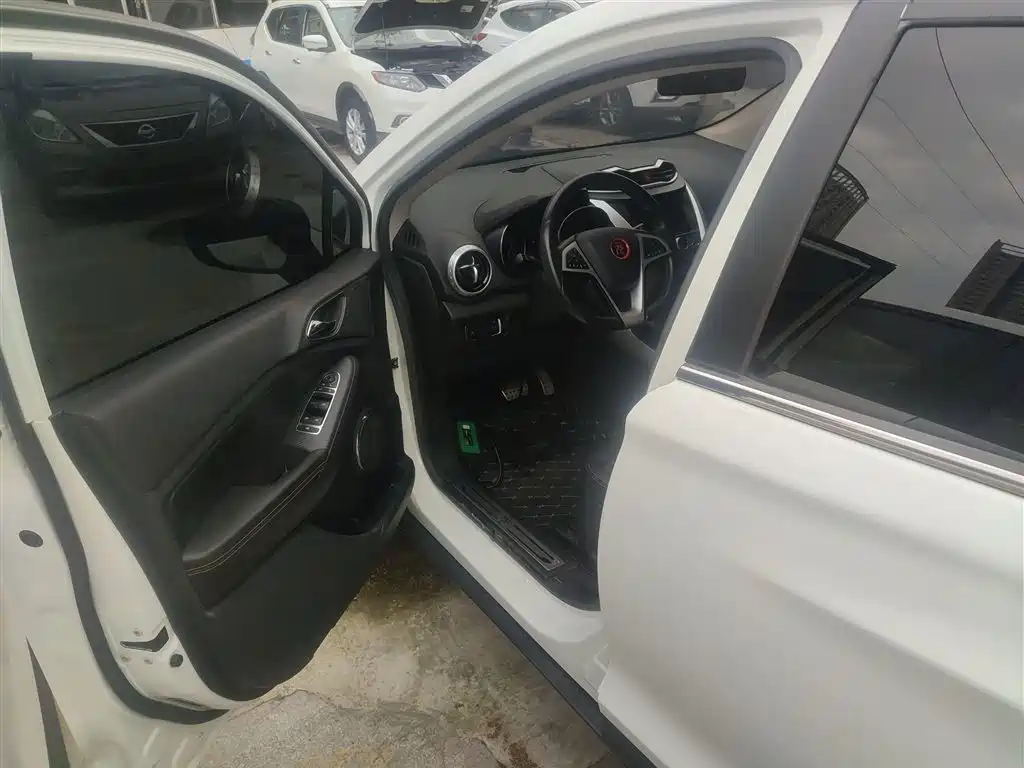 BYD Yuan 2016 1.5L Automatic Luxury фото 16
