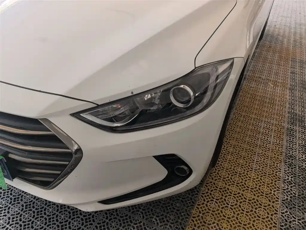 Hyundai Elantra 2016 Model 1.6L Automatic Smart Elite фото 24