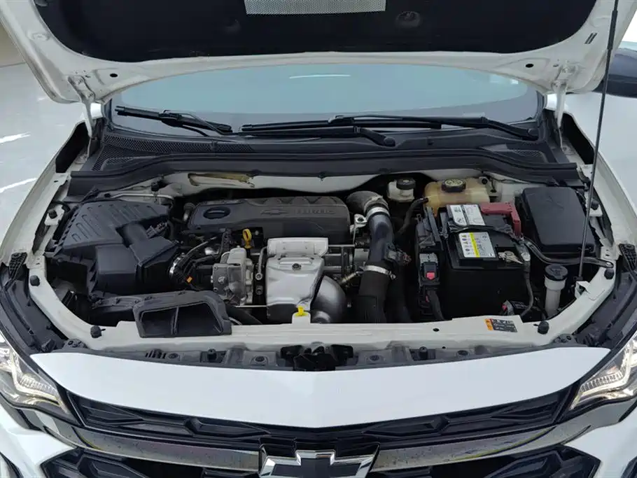 Chevrolet Monza 2022 Mild Hybrid RS 330T Automatic Comfort Edition фото 10