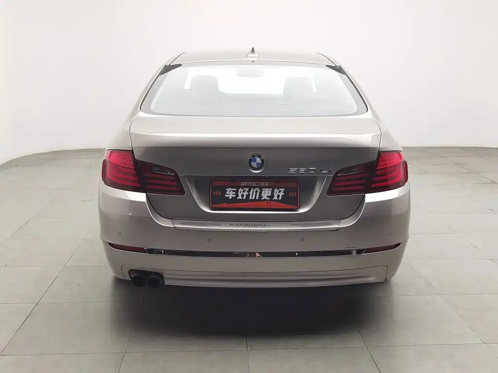 صورة 4 - BMW 5 Series