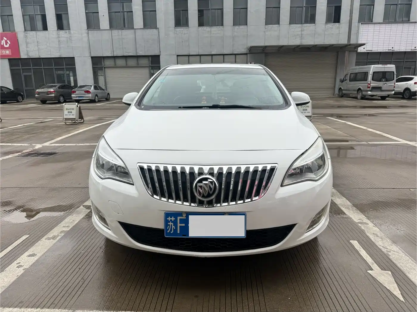 Buick Excelle 2014 XT 1.6L Automatic Fashion фото 2