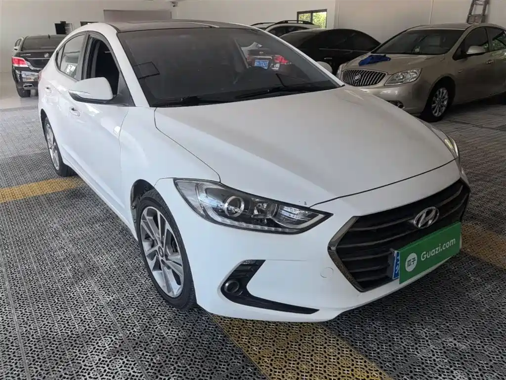 Hyundai Elantra 2016 Model 1.6L Automatic Smart Elite фото 4