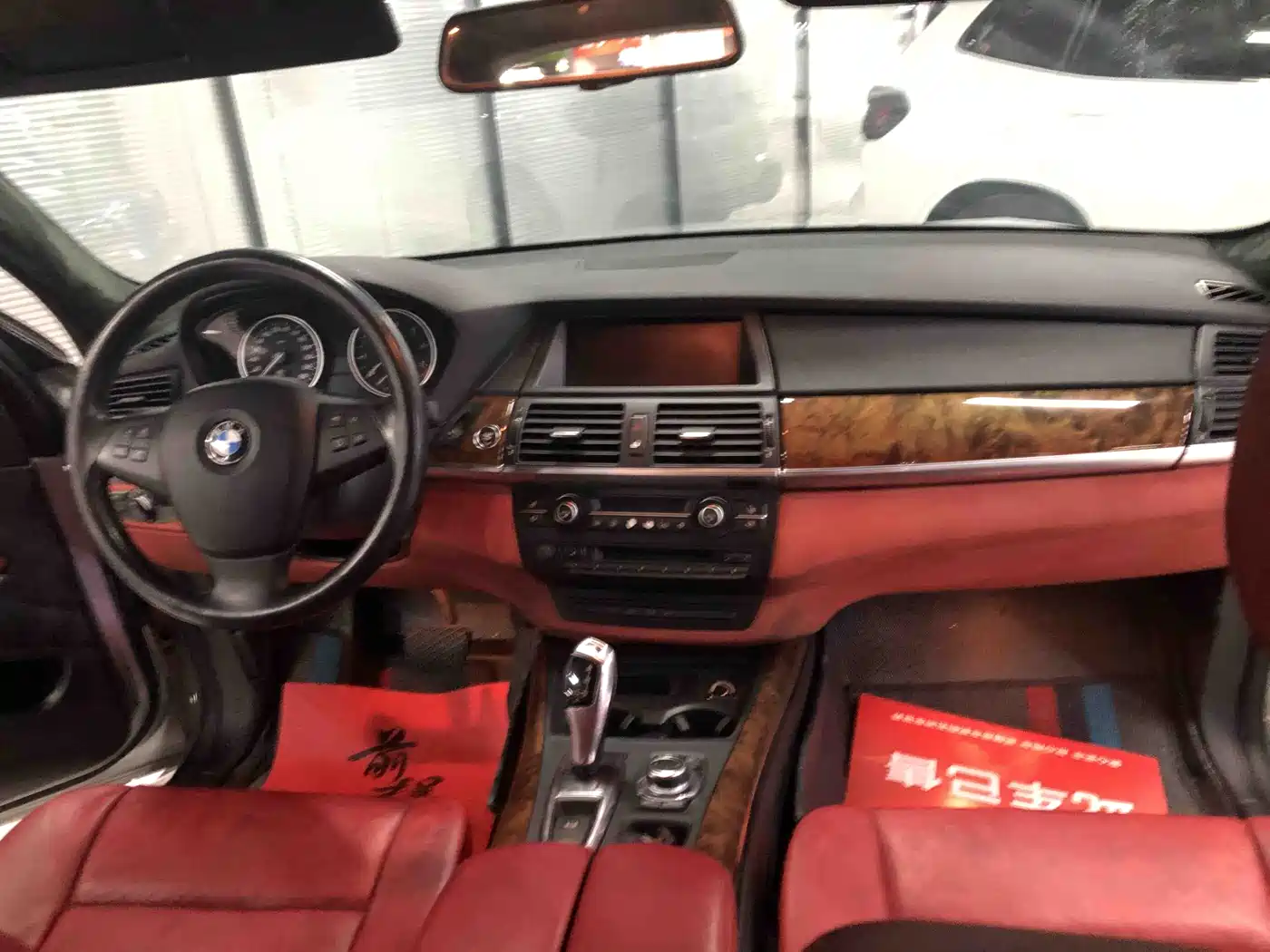 BMW X5 (Import) 2011 xDrive35i Leading Edition фото 13