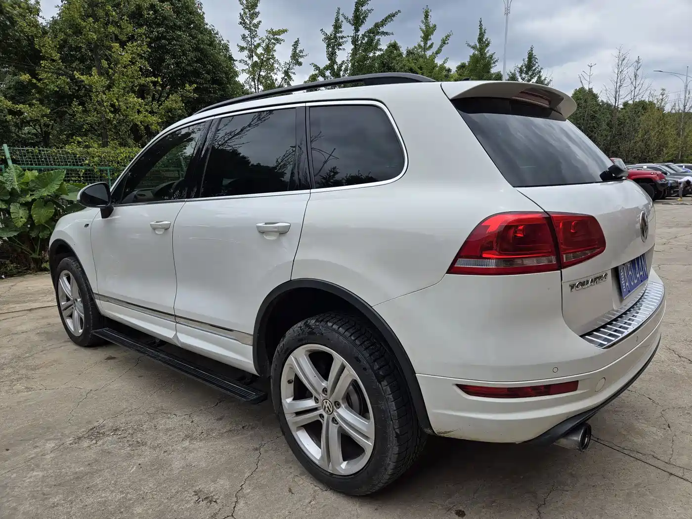 Volkswagen Touareg 2013 2012 R-Line Luxury