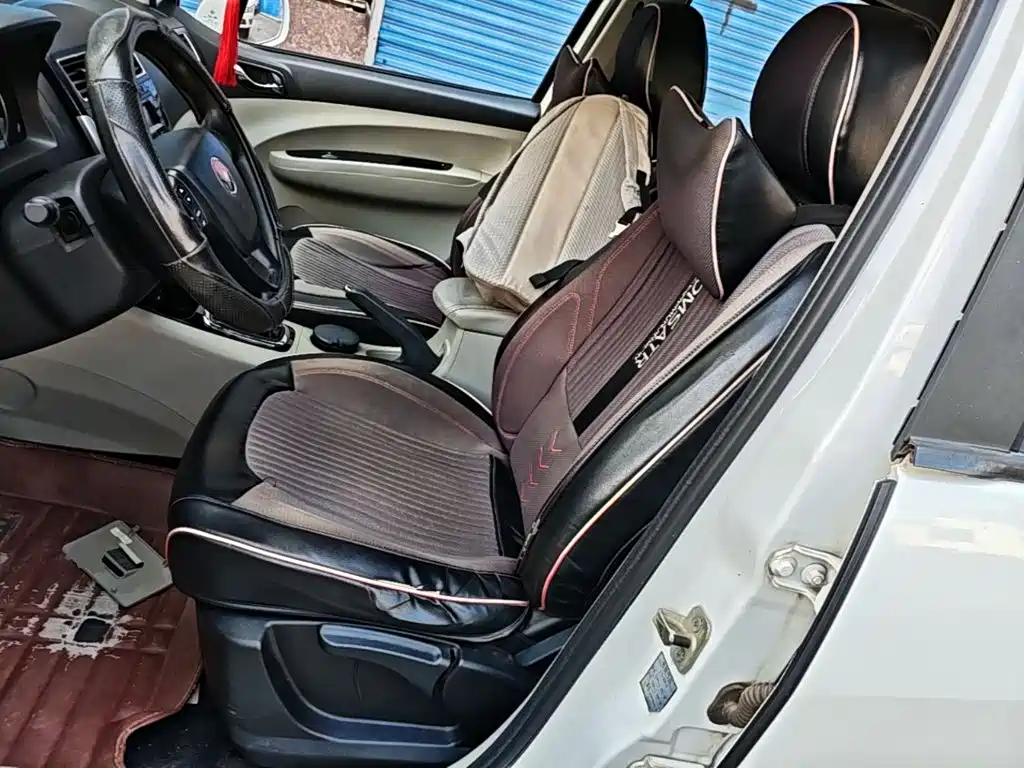 Dongfeng Fengxing Joyear X3 2016 2016 1.5L Comfort