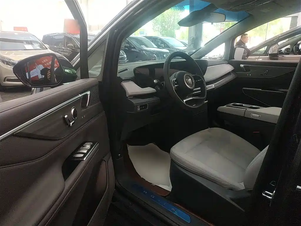 Buick GL8 2025 Model Landglory Smart Edition фото 16