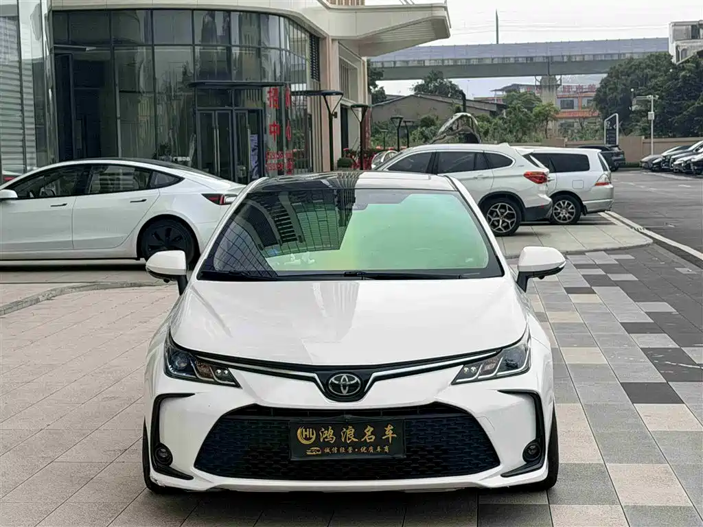 Toyota Corolla 2019 1.2T S-CVT GL-i Elite Edition фото 2