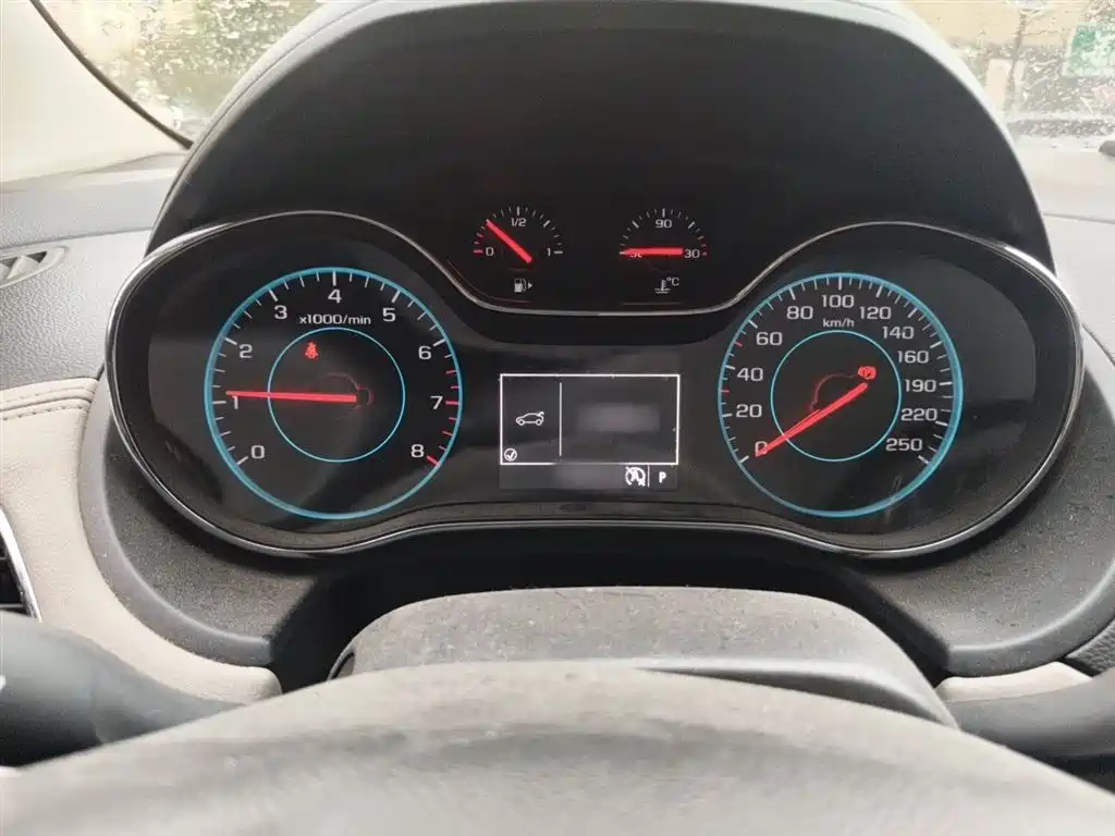 Chevrolet Cruze 2015 1.5L Automatic Luxury Edition фото 4