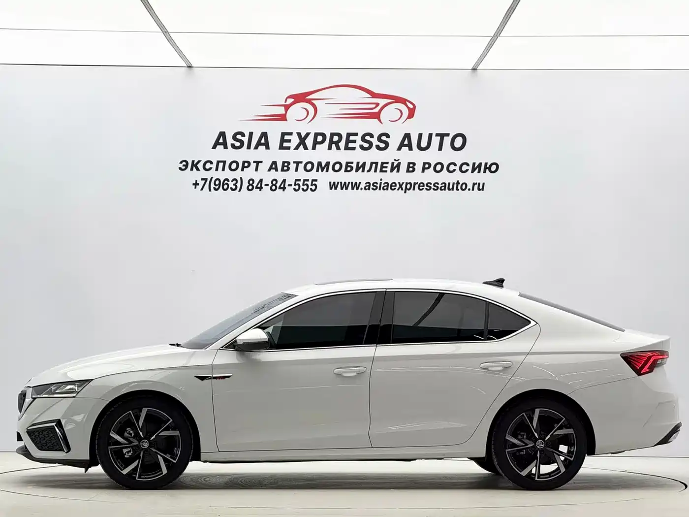 Škoda Octavia 2023 Facelift PRO TSI280 Premium Edition фото 7