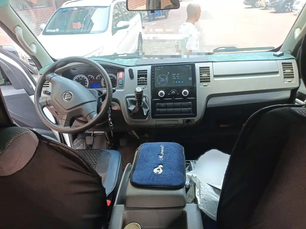 Foton Fengjing G7 2020 2020 Model 2.4L Commercial Long Wheelbase High Roof 6-Seater Business Van China VI 4K22D4M