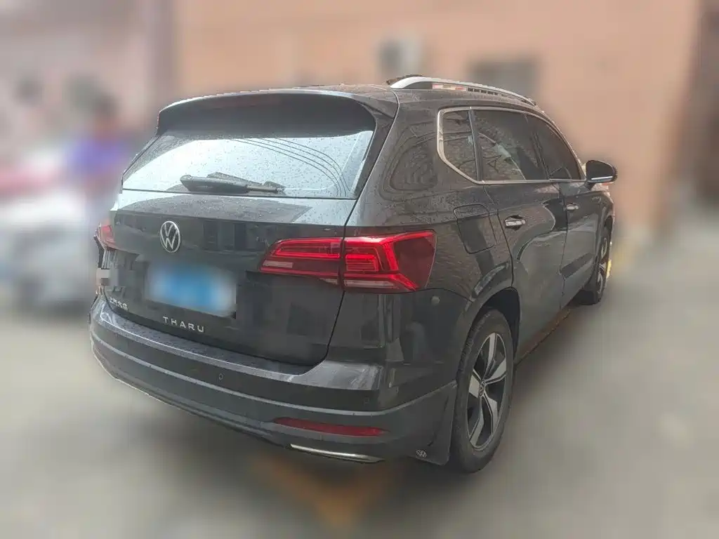 صورة 4 - Volkswagen Tharu
