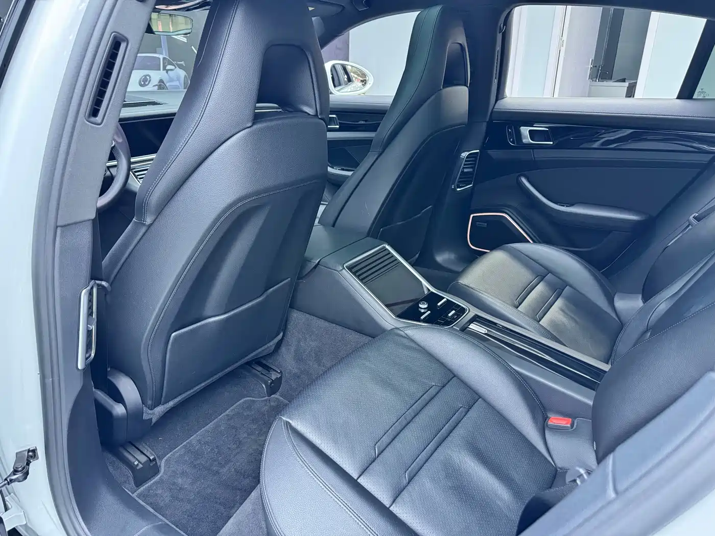 Porsche Panamera 2017 Panamera 3.0T фото 9