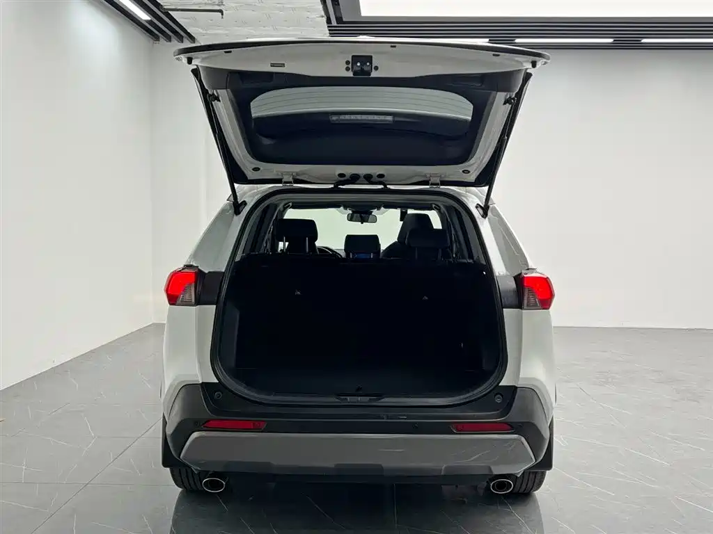Toyota RAV4 Rongfang 2022 2.0L CVT 4WD Trend Plus Edition фото 11