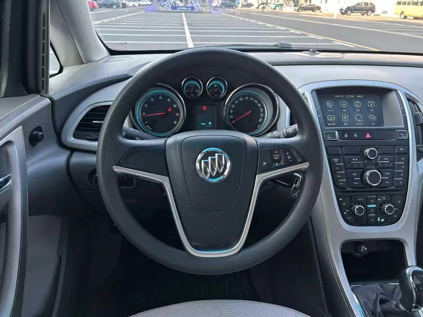 Photo 11 - Buick Excelle