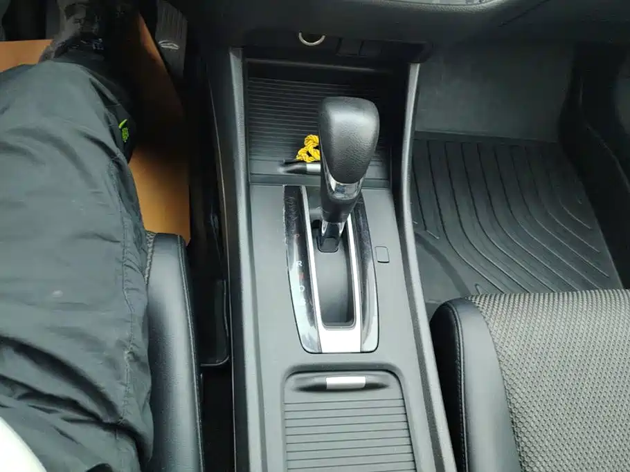 Honda Jade 2018 2017 1.8L Automatic Comfort Edition 5-seater