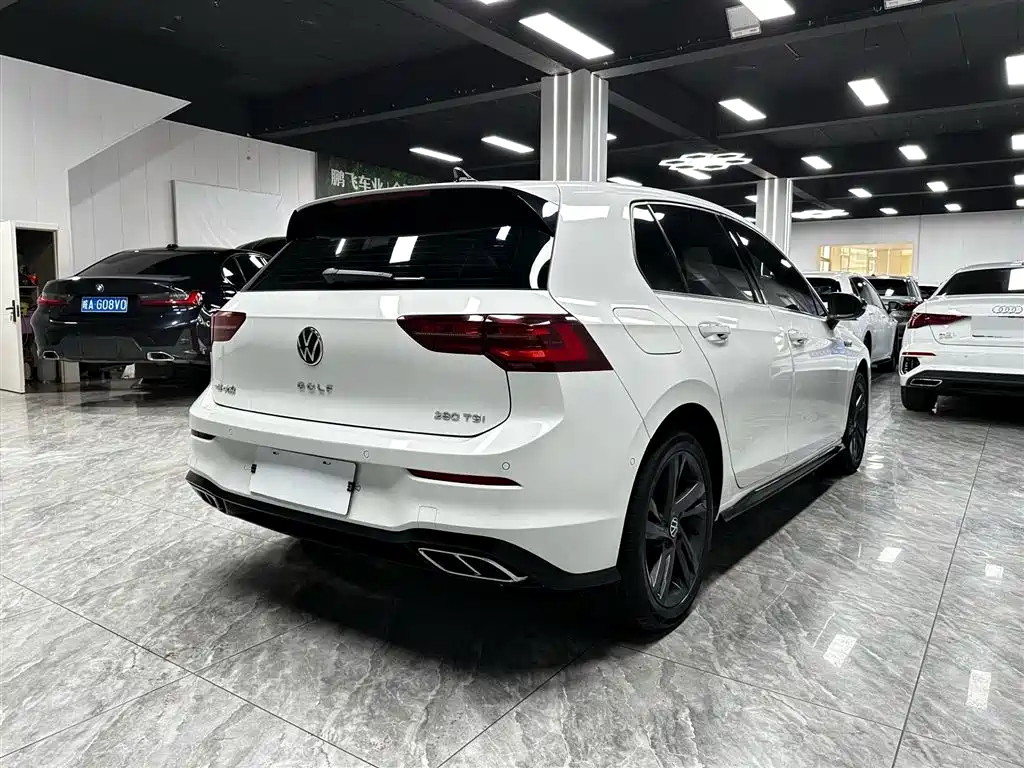 Volkswagen Golf 2023 Facelift 280TSI DSG R-Line Lite фото 4