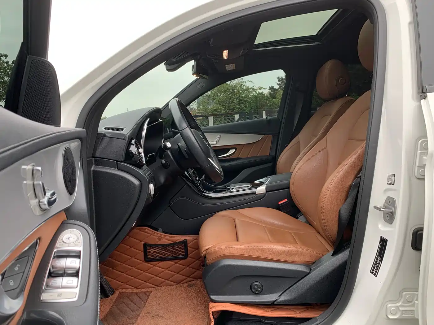 Mercedes-Benz GLC Coupe 2020 GLC 260 4MATIC Coupe SUV фото 14
