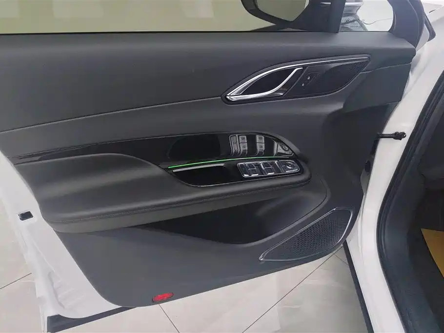 Hongqi HS3 2023 1.5T 2WD Virtue Edition фото 7