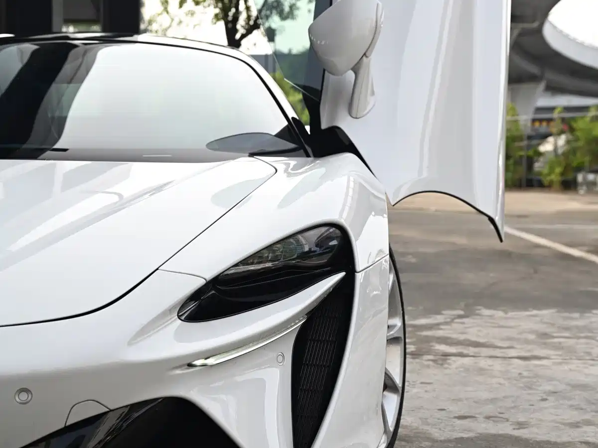 McLaren Artura 2025 2023 3.0T Hybrid Standard