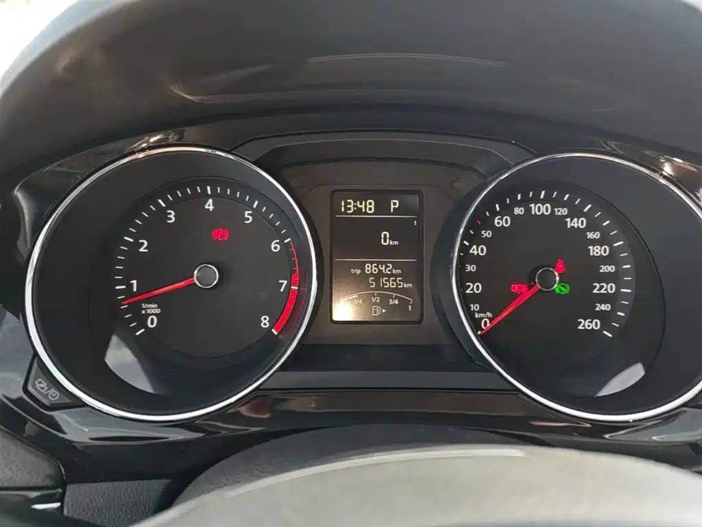 Volkswagen Sagitar 2017 1.6L Automatic Comfort фото 12