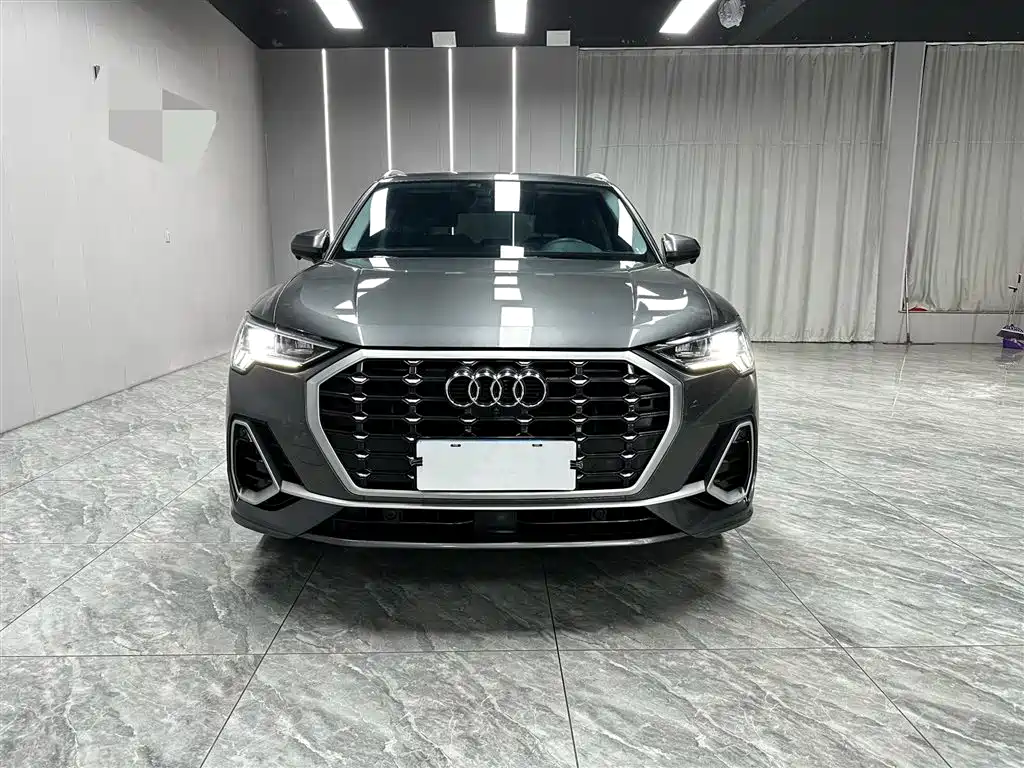 Audi Q3 2022 35 TFSI Fashion Dynamic фото 2