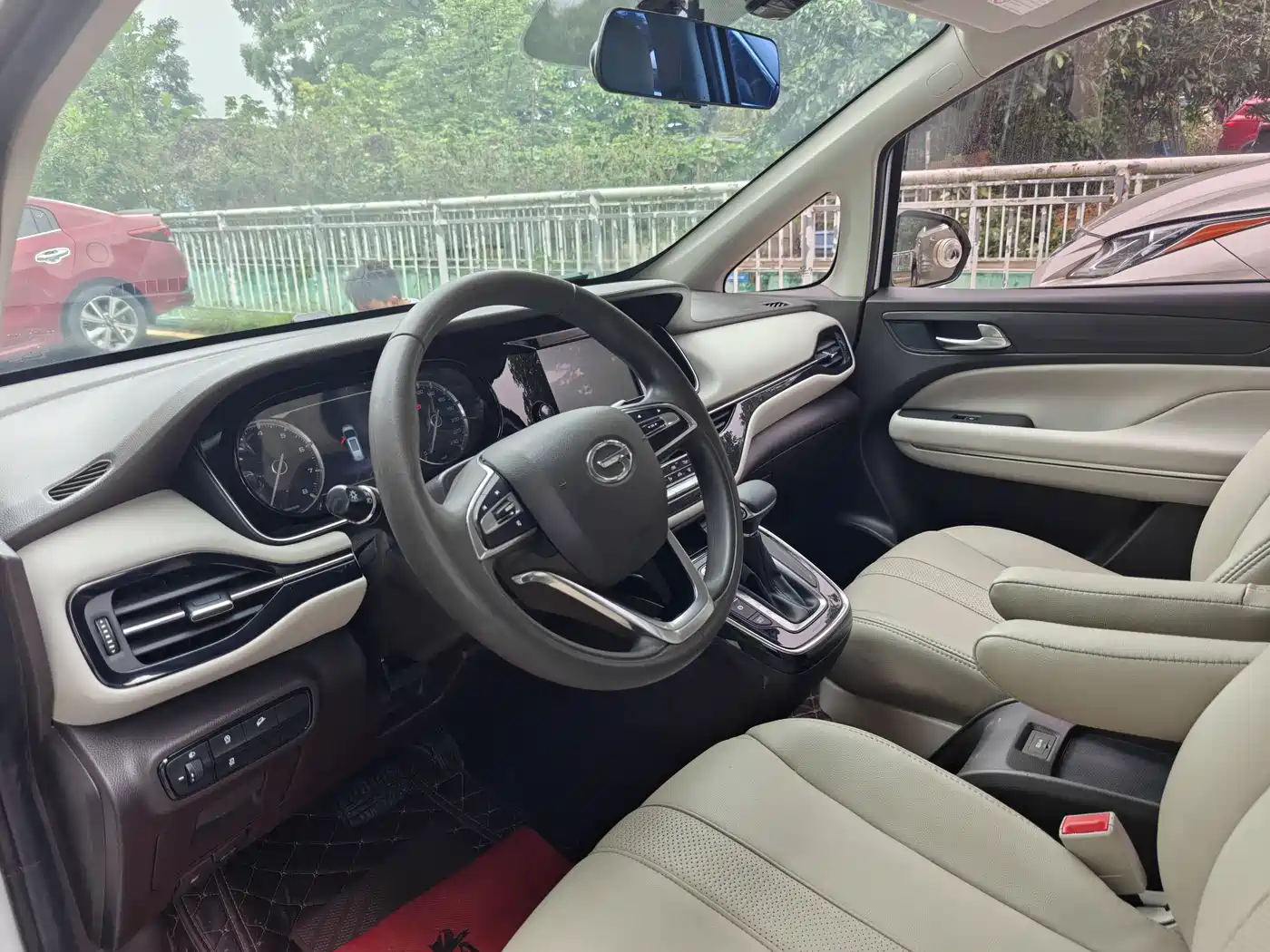 GAC Trumpchi Trumpchi M6 2019 270T Automatic Elite (7-seater) China V фото 10