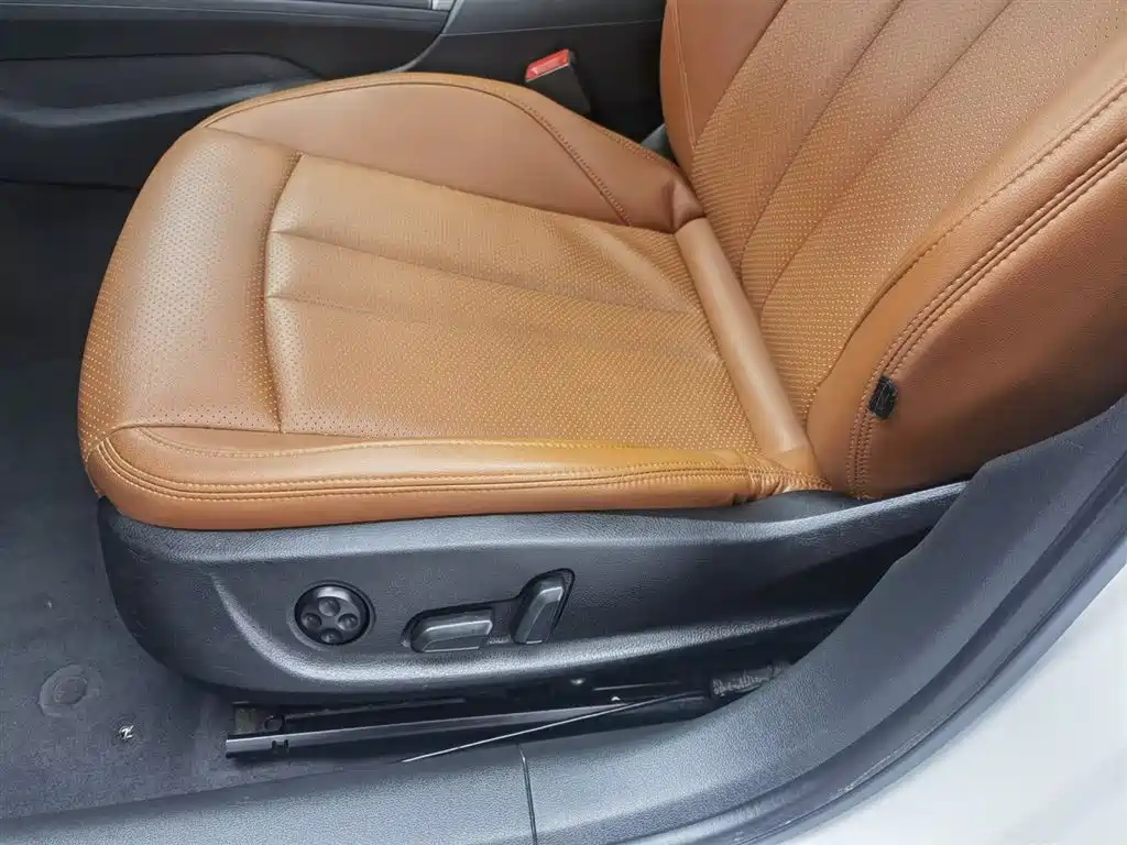 Audi A4L 2018 30th Anniversary 40 TFSI Progressive фото 20