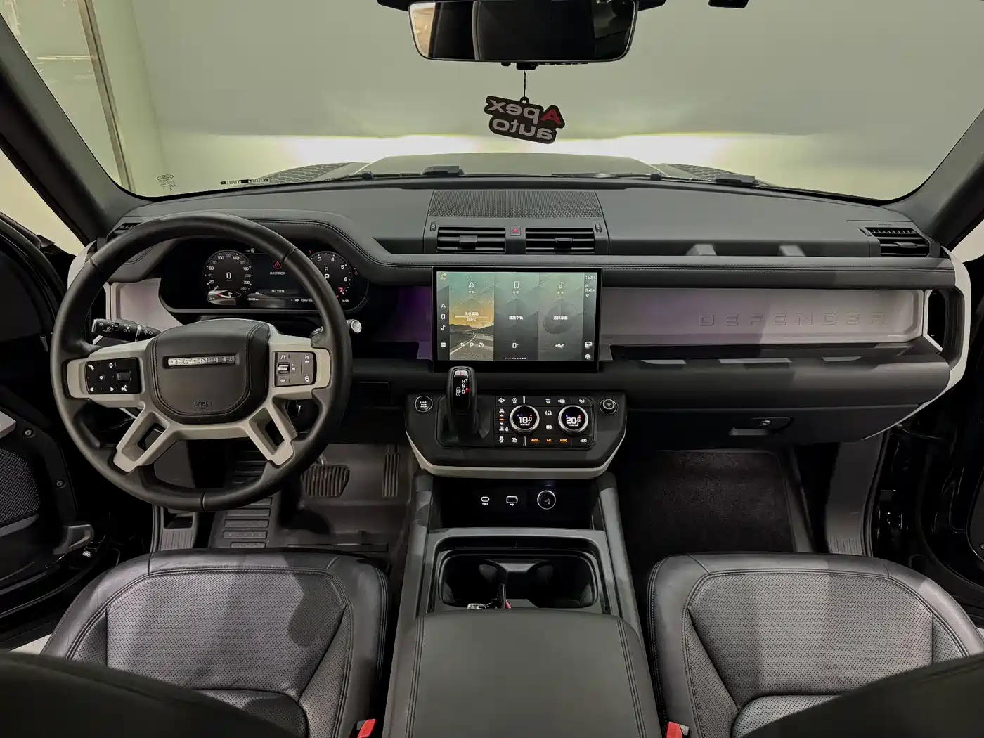 Land Rover Defender 2023 Model 90 3.0T P400 XS фото 21