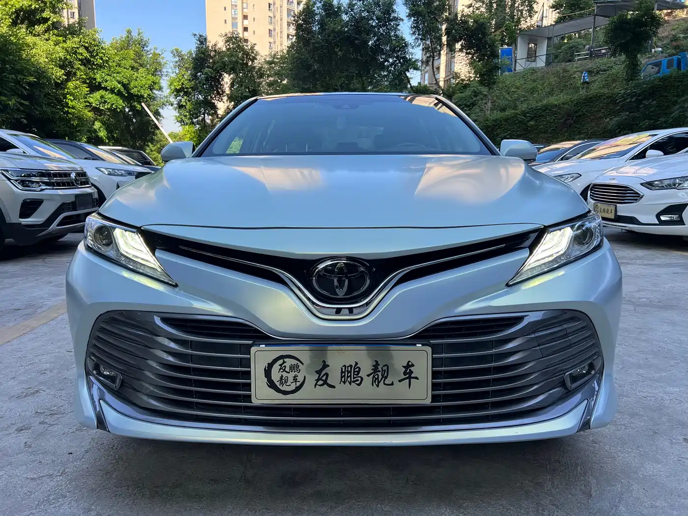 Toyota Camry 2019 2.5G Luxury Edition China VI фото 2