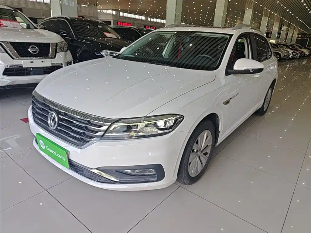 Volkswagen Lavida 2018 Hatchback 280TSI DSG Comfort Edition China V фото 2