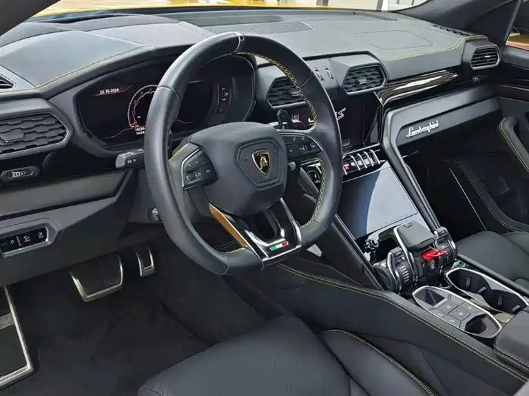 Lamborghini Urus 2023 4.0T V8 S фото 9