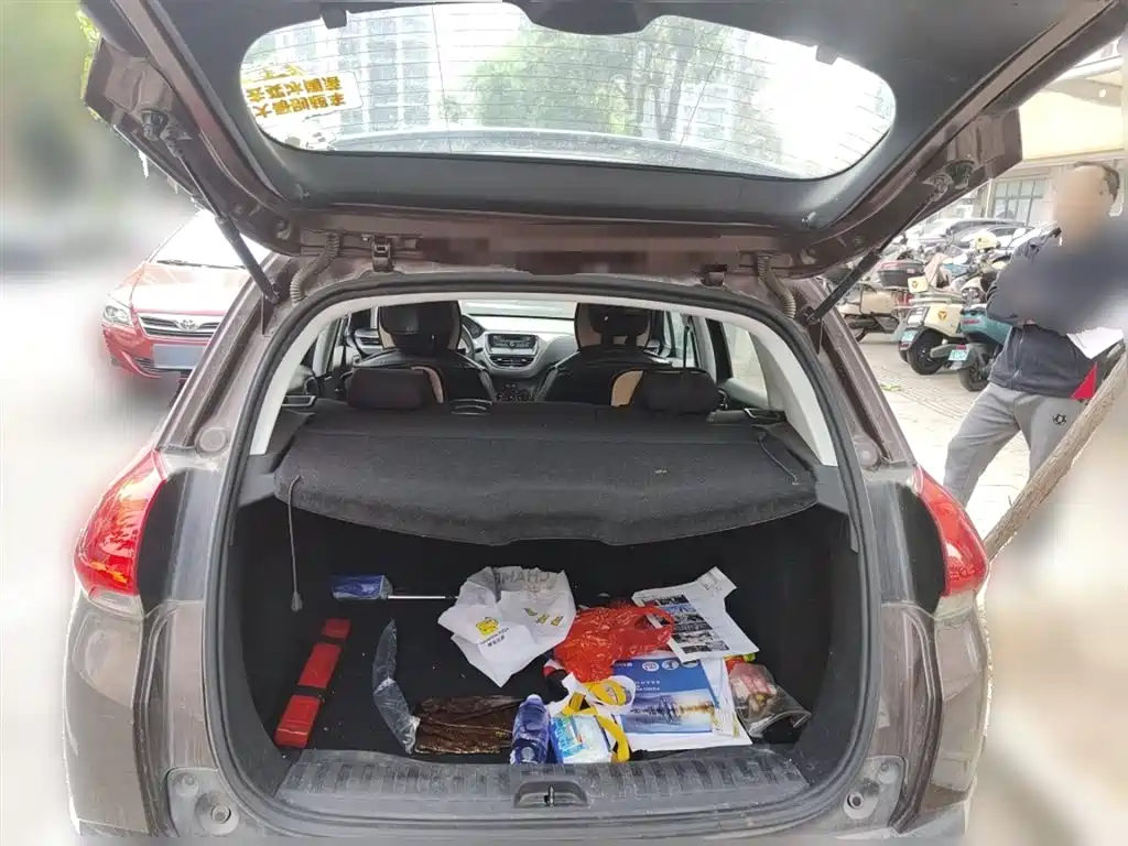 Peugeot 2008 2014 1.6L Automatic Trend Edition фото 10