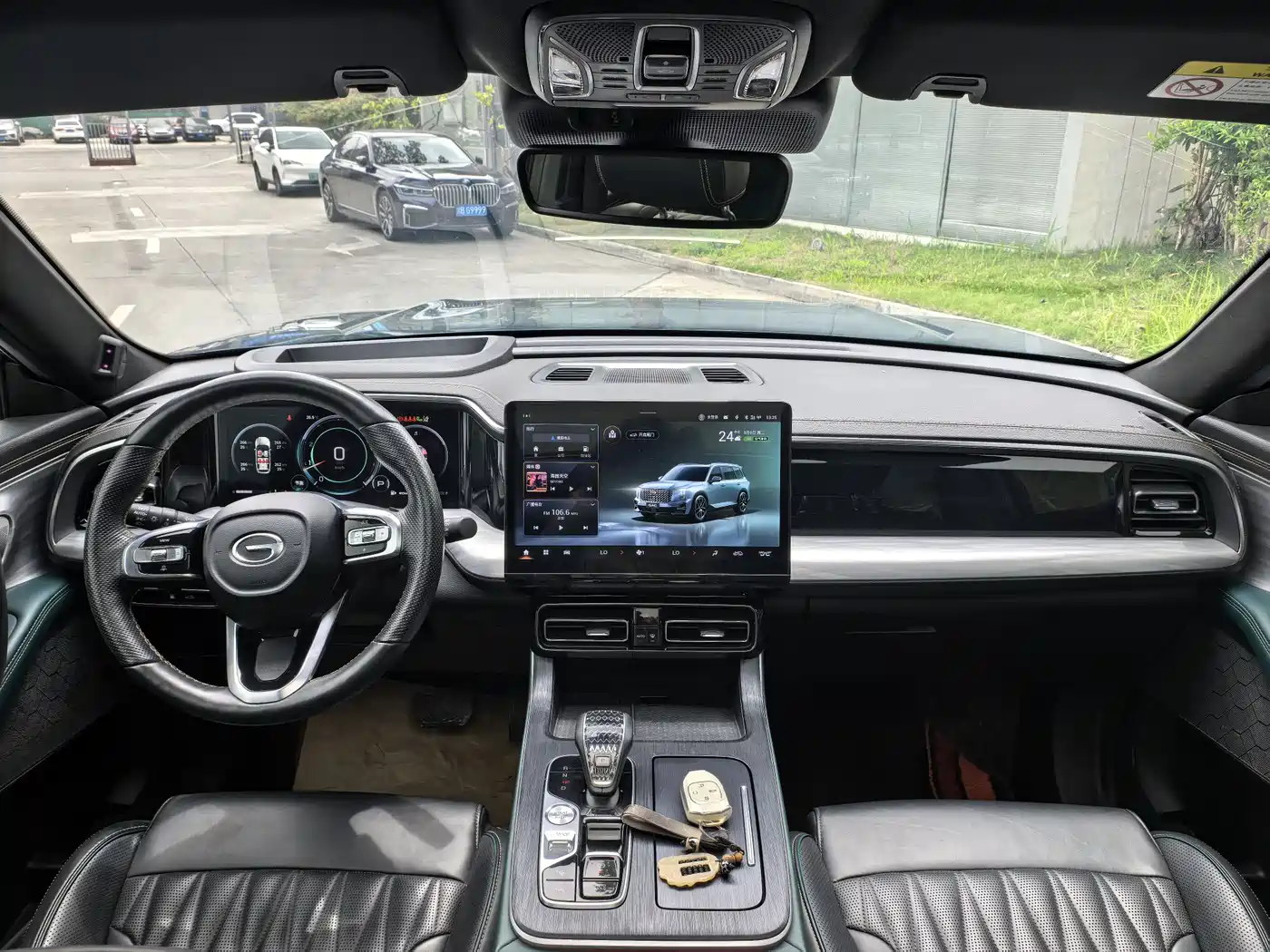 GAC Trumpchi Trumpchi GS8 2022 Pilot Series 2.0TGDI 2WD Premium Edition (7-Seater) фото 10