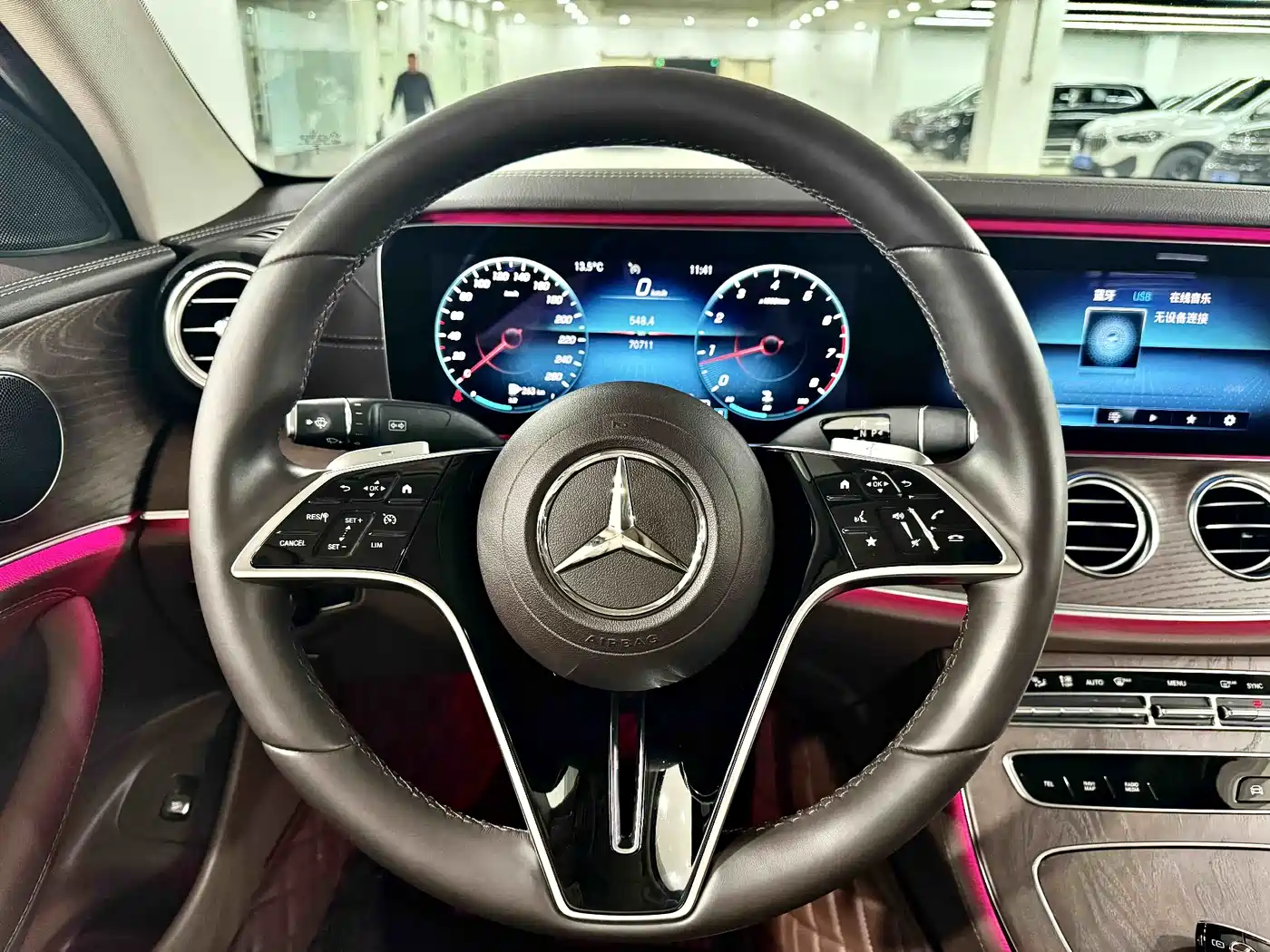 Mercedes-Benz E-Class 2021 E 300 L Fashion фото 15
