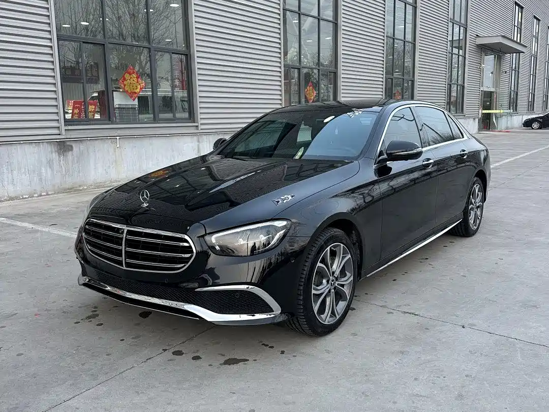 Mercedes-Benz E-Class 2022 E 300 L Sport Fashion фото 3