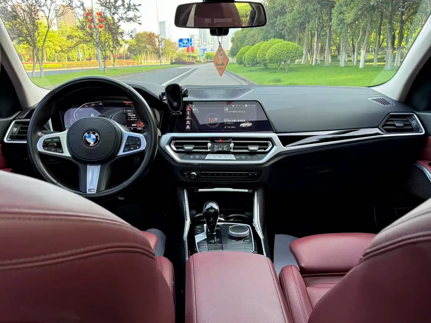 BMW 3 Series 2022 320Li M Sport Package фото 7