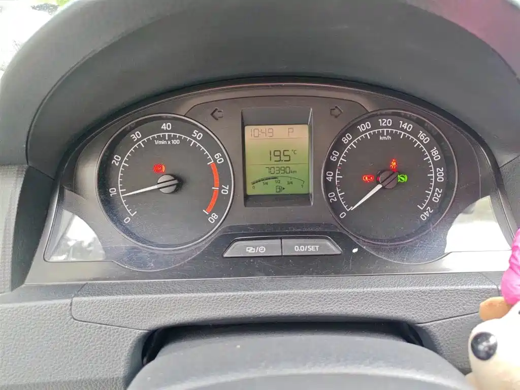 Škoda Skoda Rapid Spaceback 2014 1.6L Automatic乐享版 фото 5
